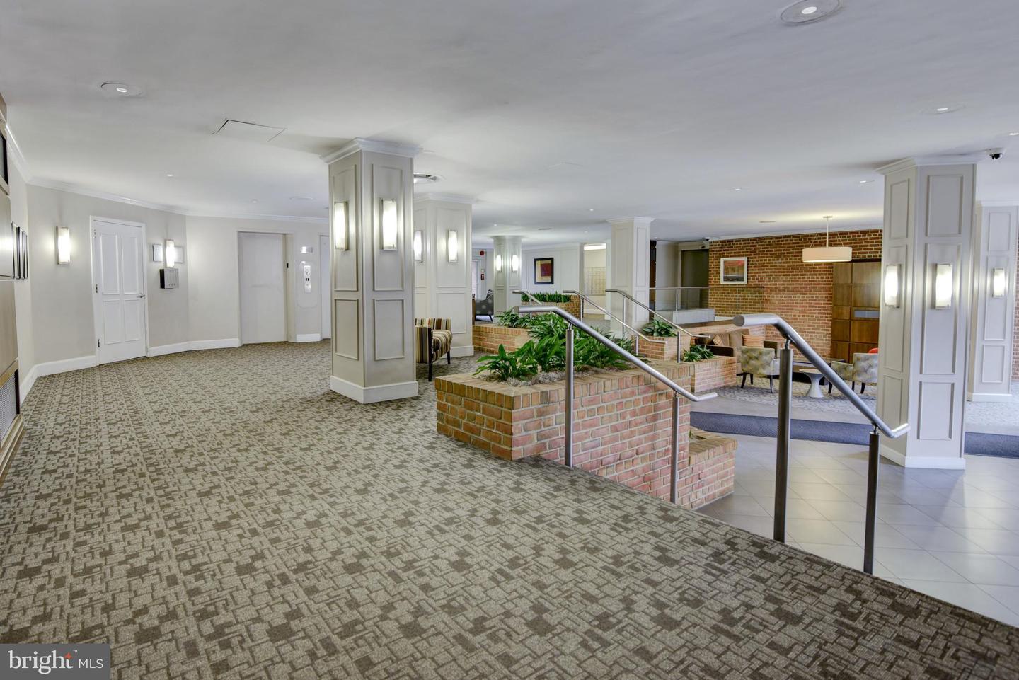 3000 SPOUT RUN PKWY PKWY #A303, ARLINGTON, Virginia 22201, 1 Bedroom Bedrooms, ,1 BathroomBathrooms,Residential,For sale,3000 SPOUT RUN PKWY PKWY #A303,VAAR2060464 MLS # VAAR2060464