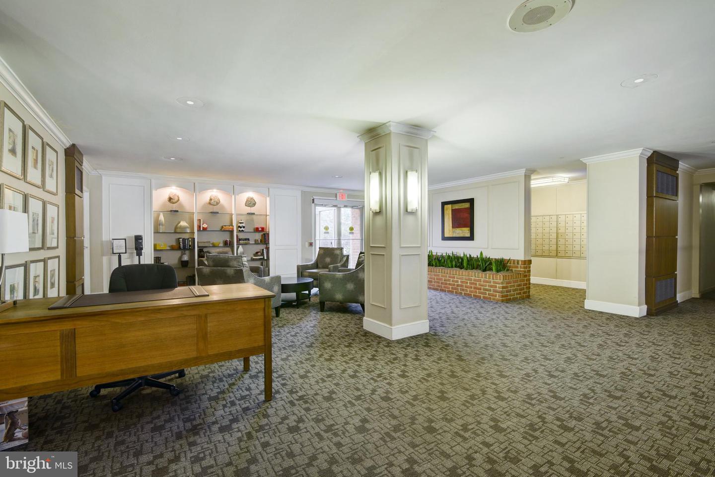 3000 SPOUT RUN PKWY PKWY #A303, ARLINGTON, Virginia 22201, 1 Bedroom Bedrooms, ,1 BathroomBathrooms,Residential,For sale,3000 SPOUT RUN PKWY PKWY #A303,VAAR2060464 MLS # VAAR2060464