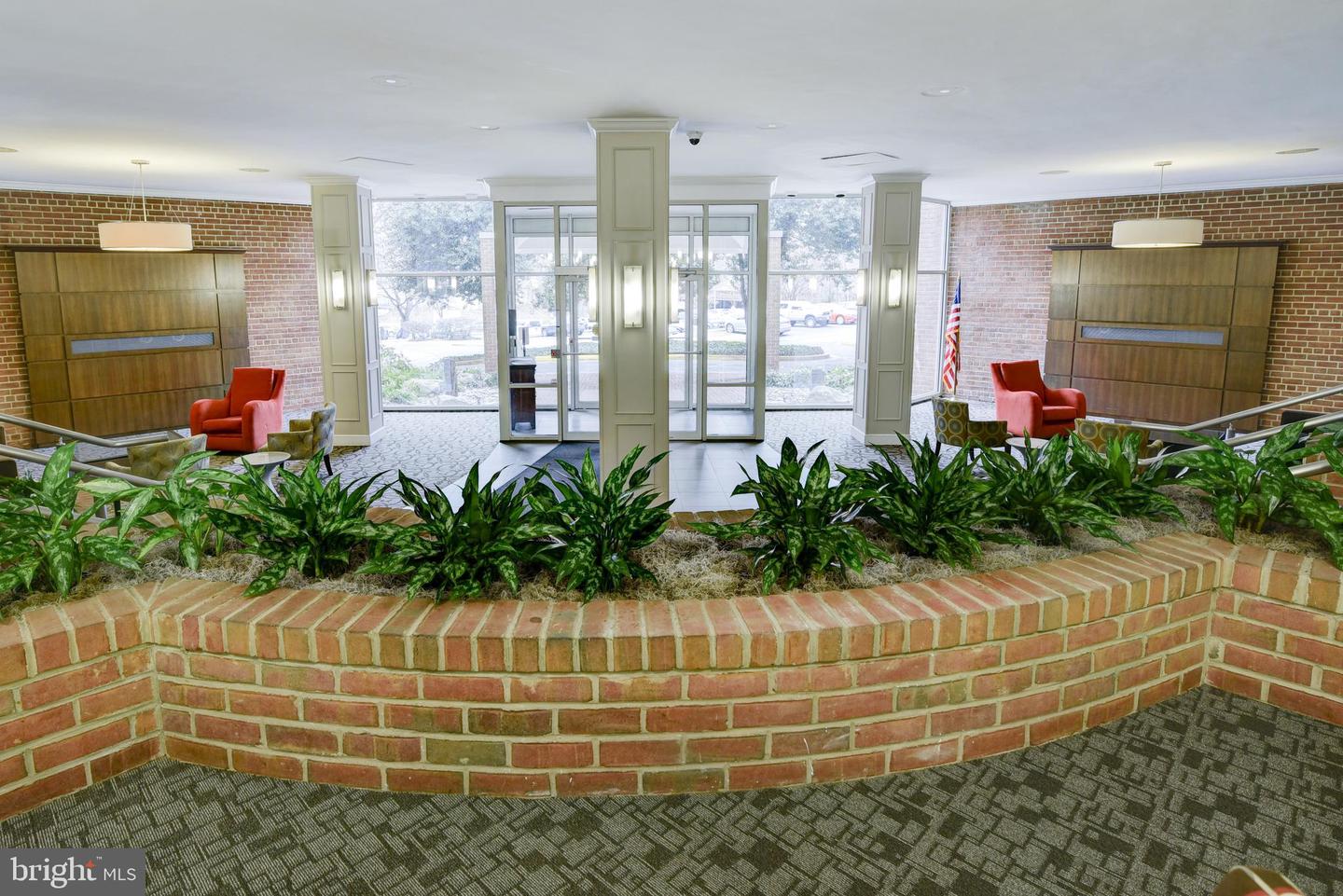 3000 SPOUT RUN PKWY PKWY #A303, ARLINGTON, Virginia 22201, 1 Bedroom Bedrooms, ,1 BathroomBathrooms,Residential,For sale,3000 SPOUT RUN PKWY PKWY #A303,VAAR2060464 MLS # VAAR2060464