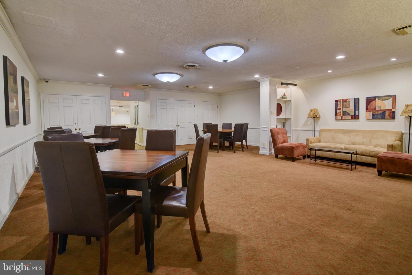 3000 SPOUT RUN PKWY PKWY #A303, ARLINGTON, Virginia 22201, 1 Bedroom Bedrooms, ,1 BathroomBathrooms,Residential,For sale,3000 SPOUT RUN PKWY PKWY #A303,VAAR2060464 MLS # VAAR2060464