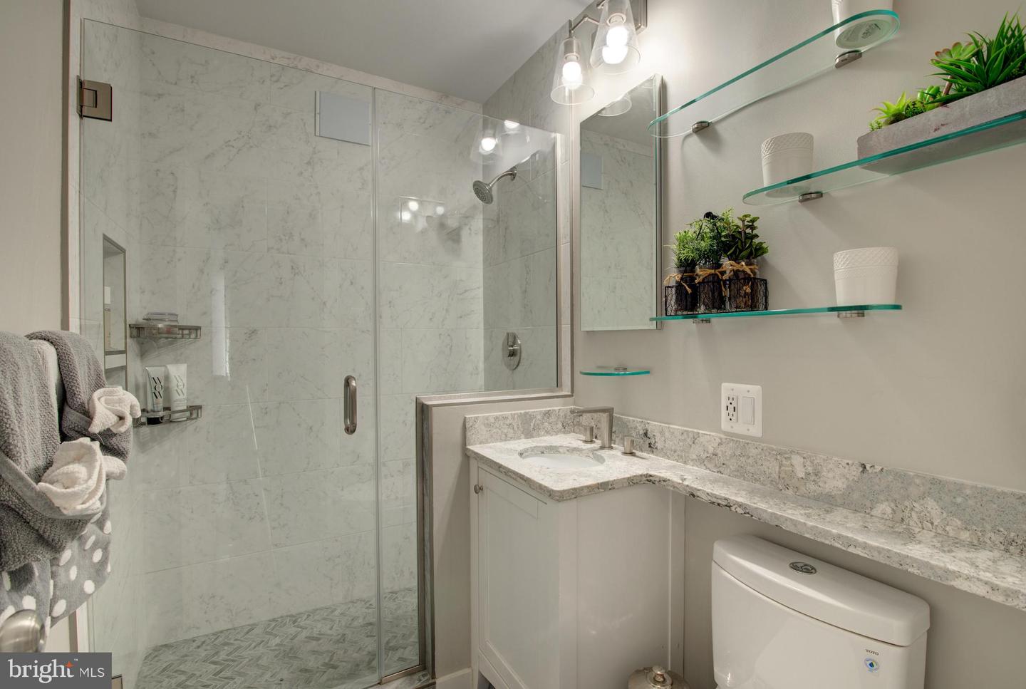 3000 SPOUT RUN PKWY PKWY #A303, ARLINGTON, Virginia 22201, 1 Bedroom Bedrooms, ,1 BathroomBathrooms,Residential,For sale,3000 SPOUT RUN PKWY PKWY #A303,VAAR2060464 MLS # VAAR2060464