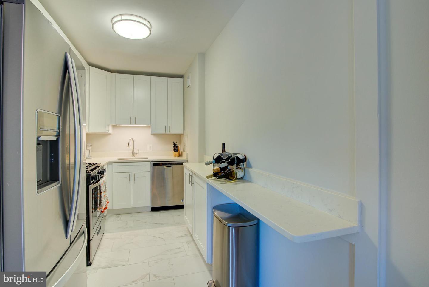3000 SPOUT RUN PKWY PKWY #A303, ARLINGTON, Virginia 22201, 1 Bedroom Bedrooms, ,1 BathroomBathrooms,Residential,For sale,3000 SPOUT RUN PKWY PKWY #A303,VAAR2060464 MLS # VAAR2060464