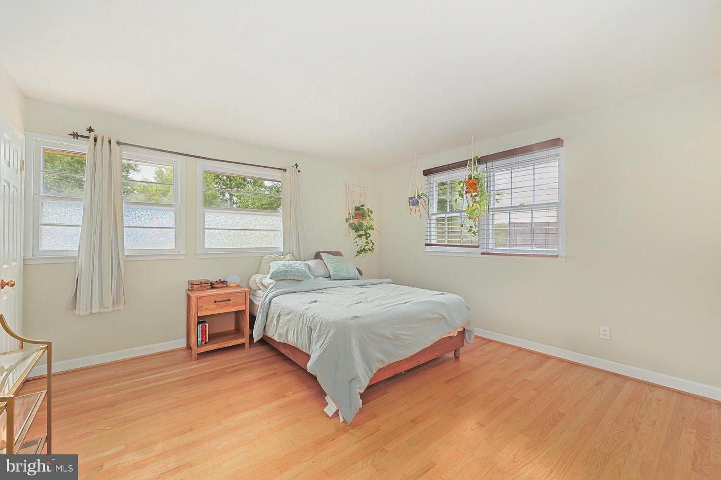 8022 HATTERAS LN, SPRINGFIELD, Virginia 22151, 3 Bedrooms Bedrooms, ,2 BathroomsBathrooms,Residential,For sale,8022 HATTERAS LN,VAFX2254666 MLS # VAFX2254666