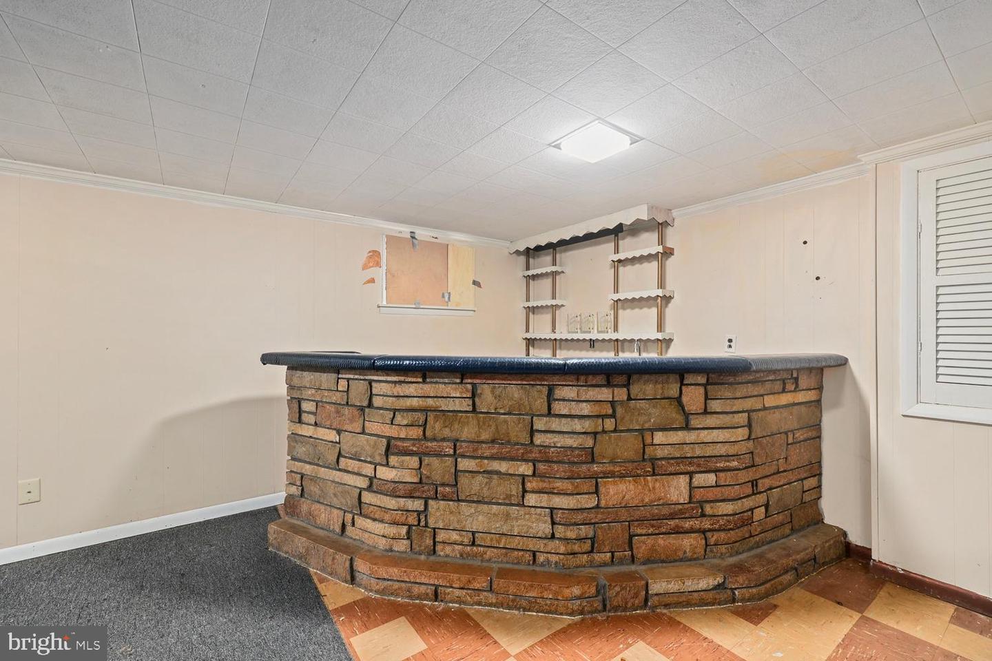8022 HATTERAS LN, SPRINGFIELD, Virginia 22151, 3 Bedrooms Bedrooms, ,2 BathroomsBathrooms,Residential,For sale,8022 HATTERAS LN,VAFX2254666 MLS # VAFX2254666
