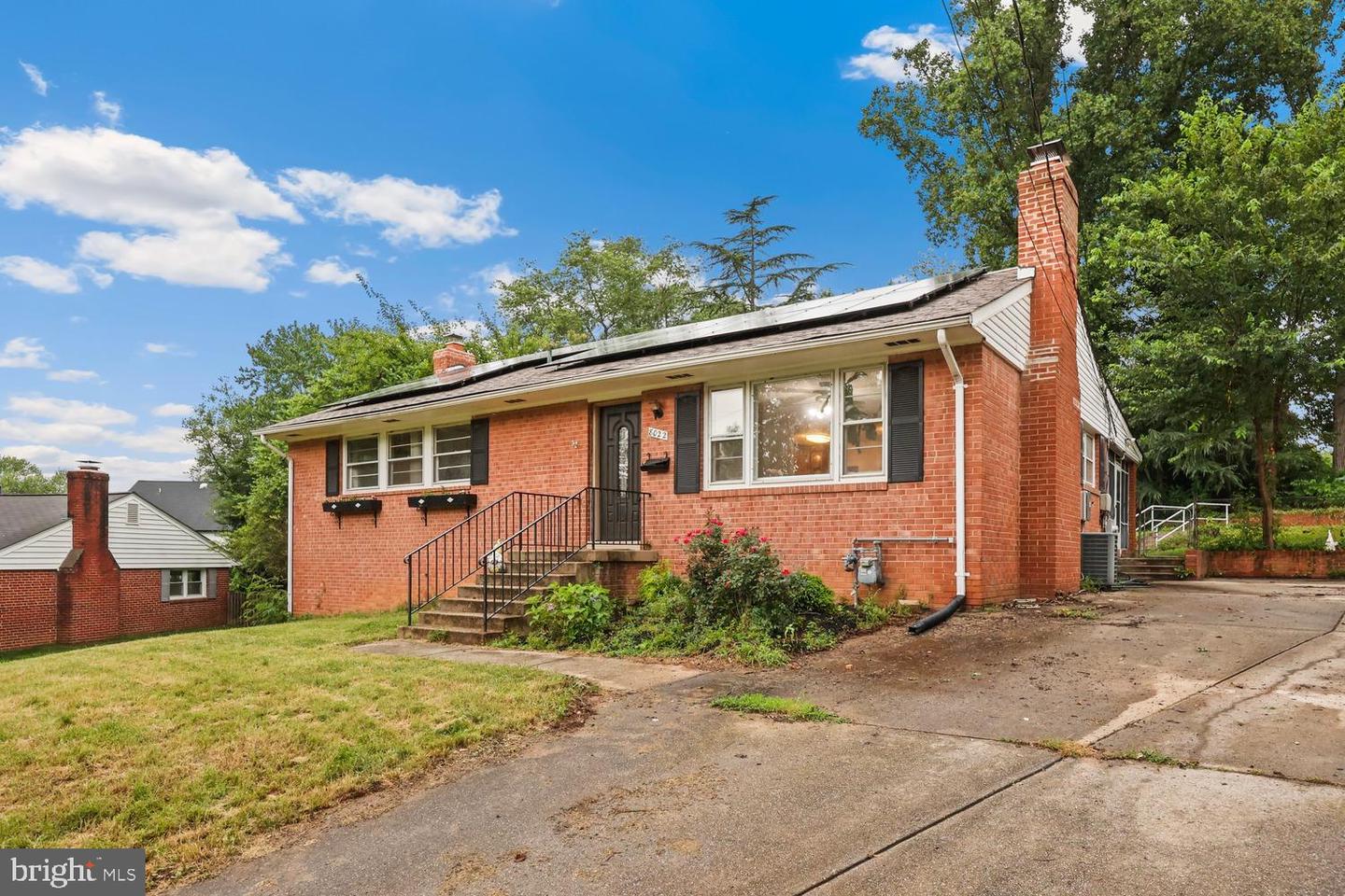 8022 HATTERAS LN, SPRINGFIELD, Virginia 22151, 3 Bedrooms Bedrooms, ,2 BathroomsBathrooms,Residential,For sale,8022 HATTERAS LN,VAFX2254666 MLS # VAFX2254666