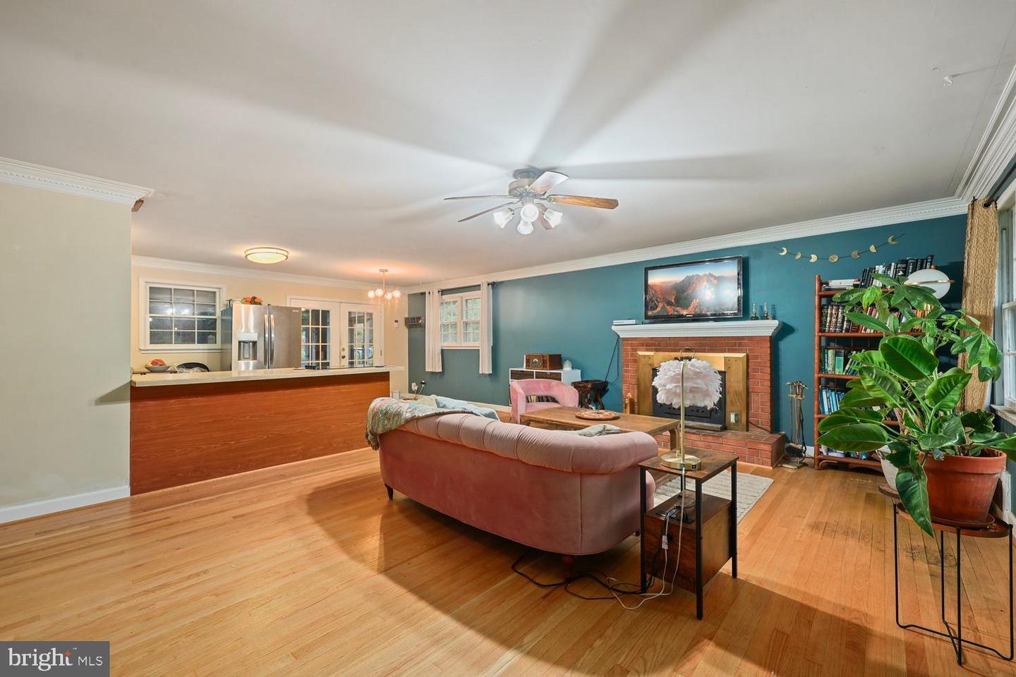 8022 HATTERAS LN, SPRINGFIELD, Virginia 22151, 3 Bedrooms Bedrooms, ,2 BathroomsBathrooms,Residential,For sale,8022 HATTERAS LN,VAFX2254666 MLS # VAFX2254666