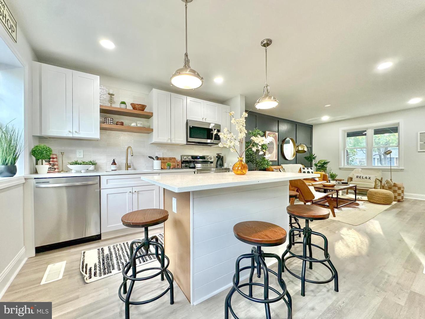 3107 MONTROSE AVE, ALEXANDRIA, Virginia 22305, 3 Bedrooms Bedrooms, ,2 BathroomsBathrooms,Residential,For sale,3107 MONTROSE AVE,VAAX2047332 MLS # VAAX2047332