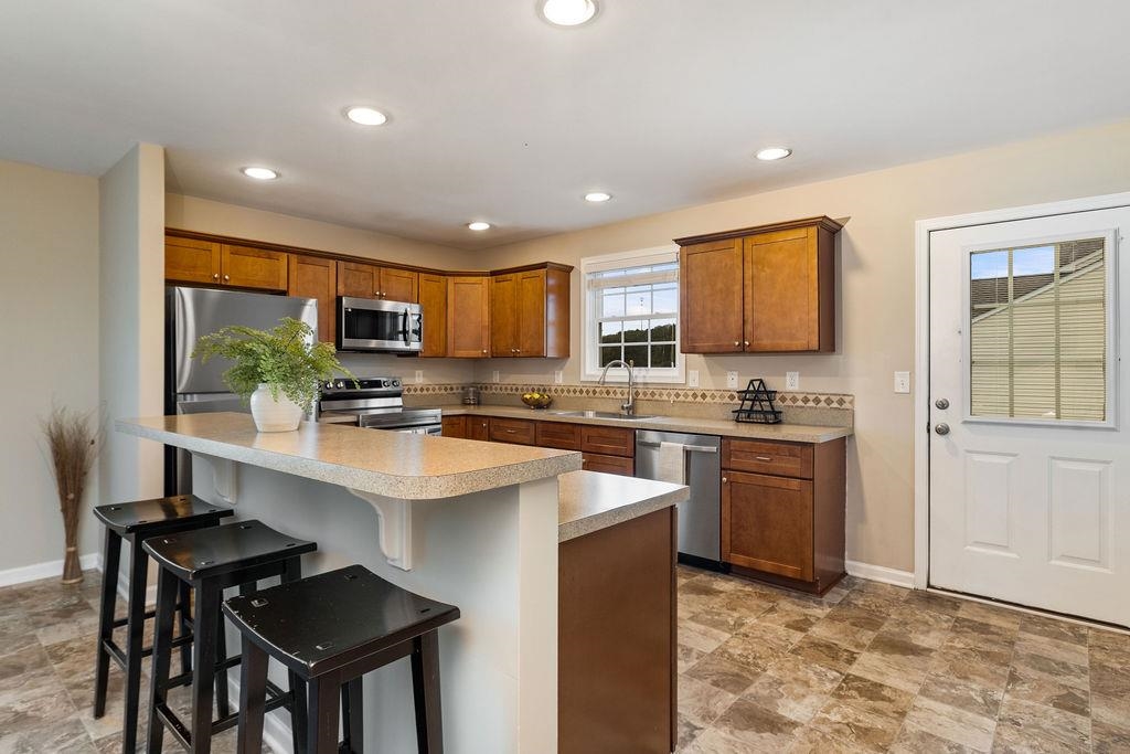43 UPLAND CT, STUARTS DRAFT, Virginia 24477, 5 Bedrooms Bedrooms, ,3 BathroomsBathrooms,Residential,43 UPLAND CT,666814 MLS # 666814