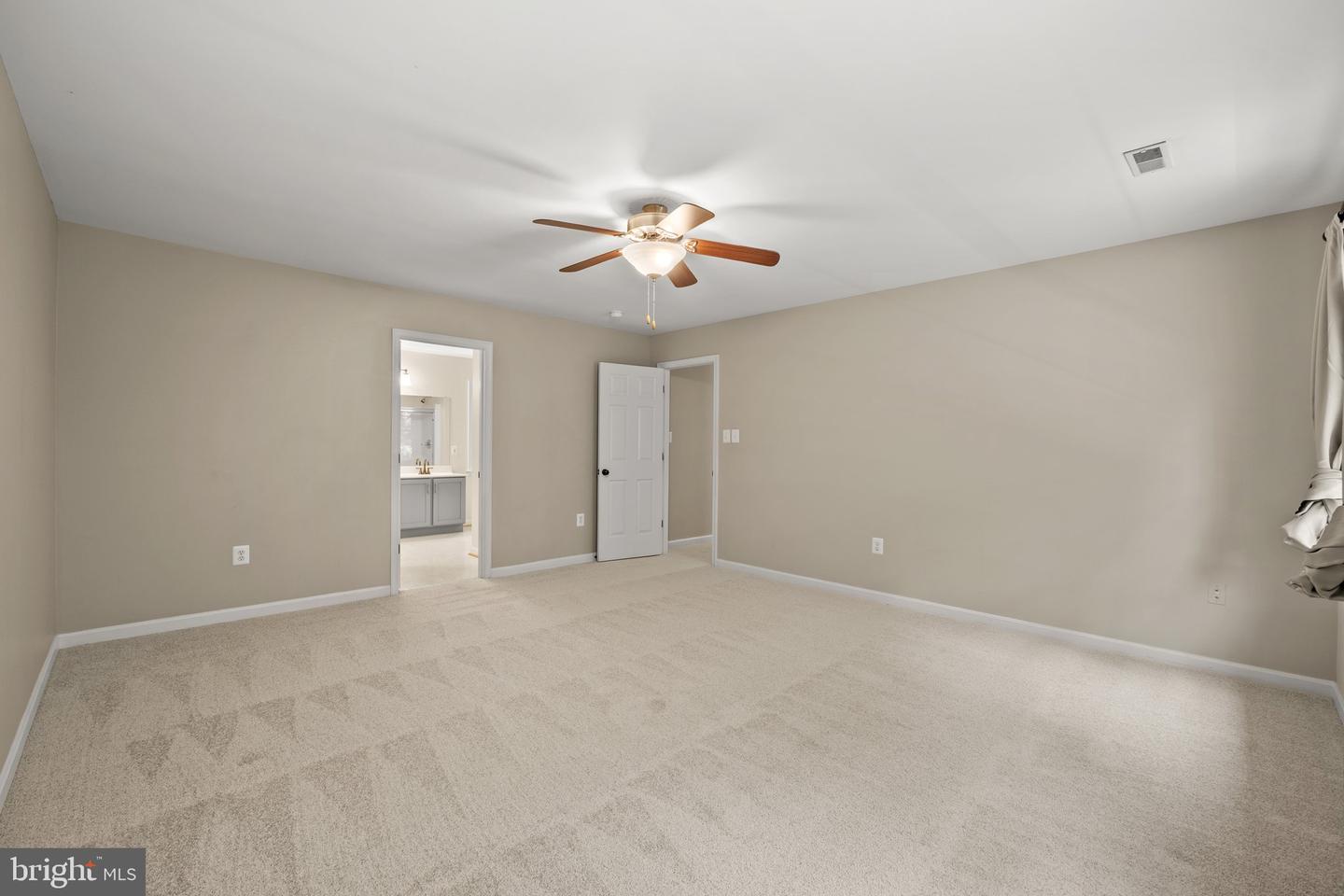 15066 COLIN LN, AMISSVILLE, Virginia 20106, 4 Bedrooms Bedrooms, ,3 BathroomsBathrooms,Residential,For sale,15066 COLIN LN,VACU2010992 MLS # VACU2010992