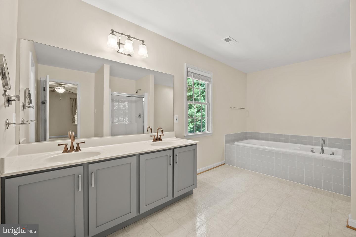 15066 COLIN LN, AMISSVILLE, Virginia 20106, 4 Bedrooms Bedrooms, ,3 BathroomsBathrooms,Residential,For sale,15066 COLIN LN,VACU2010992 MLS # VACU2010992