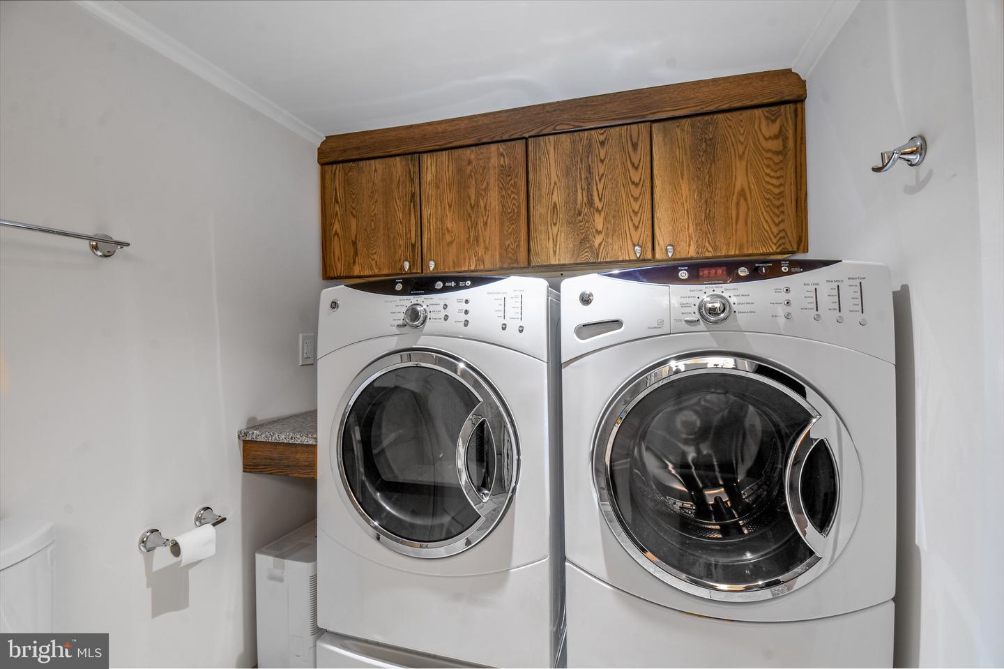 3206 S STAFFORD ST, ARLINGTON, Virginia 22206, 2 Bedrooms Bedrooms, ,2 BathroomsBathrooms,Residential,For sale,3206 S STAFFORD ST,VAAR2060472 MLS # VAAR2060472