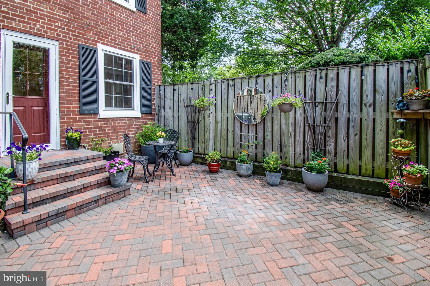 3206 S STAFFORD ST, ARLINGTON, Virginia 22206, 2 Bedrooms Bedrooms, ,2 BathroomsBathrooms,Residential,For sale,3206 S STAFFORD ST,VAAR2060472 MLS # VAAR2060472