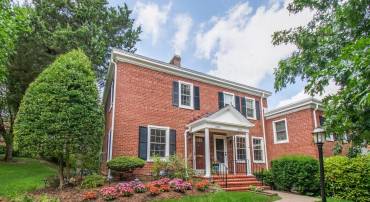 3206 S STAFFORD ST, ARLINGTON, Virginia 22206, 2 Bedrooms Bedrooms, ,2 BathroomsBathrooms,Residential,For sale,3206 S STAFFORD ST,VAAR2060472 MLS # VAAR2060472
