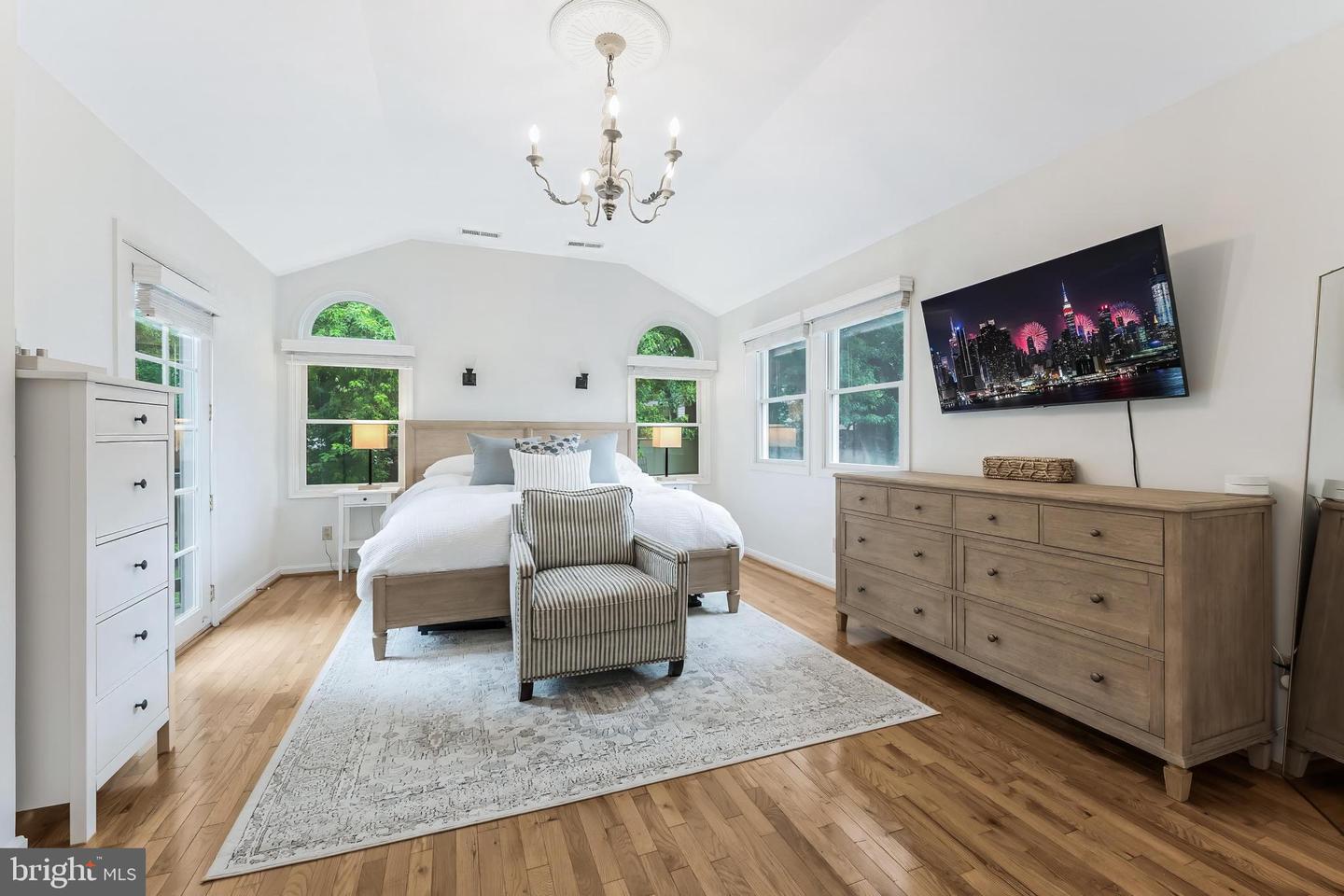 2907 MONROE PL, FALLS CHURCH, Virginia 22042, 4 Bedrooms Bedrooms, ,2 BathroomsBathrooms,Residential,For sale,2907 MONROE PL,VAFX2254656 MLS # VAFX2254656
