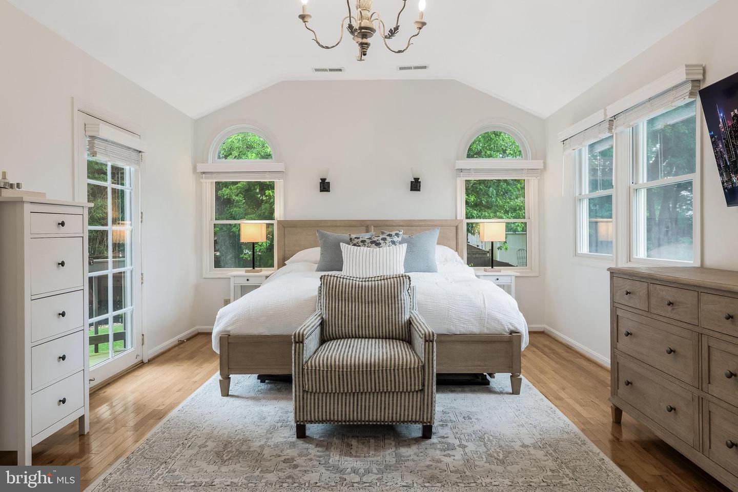 2907 MONROE PL, FALLS CHURCH, Virginia 22042, 4 Bedrooms Bedrooms, ,2 BathroomsBathrooms,Residential,For sale,2907 MONROE PL,VAFX2254656 MLS # VAFX2254656