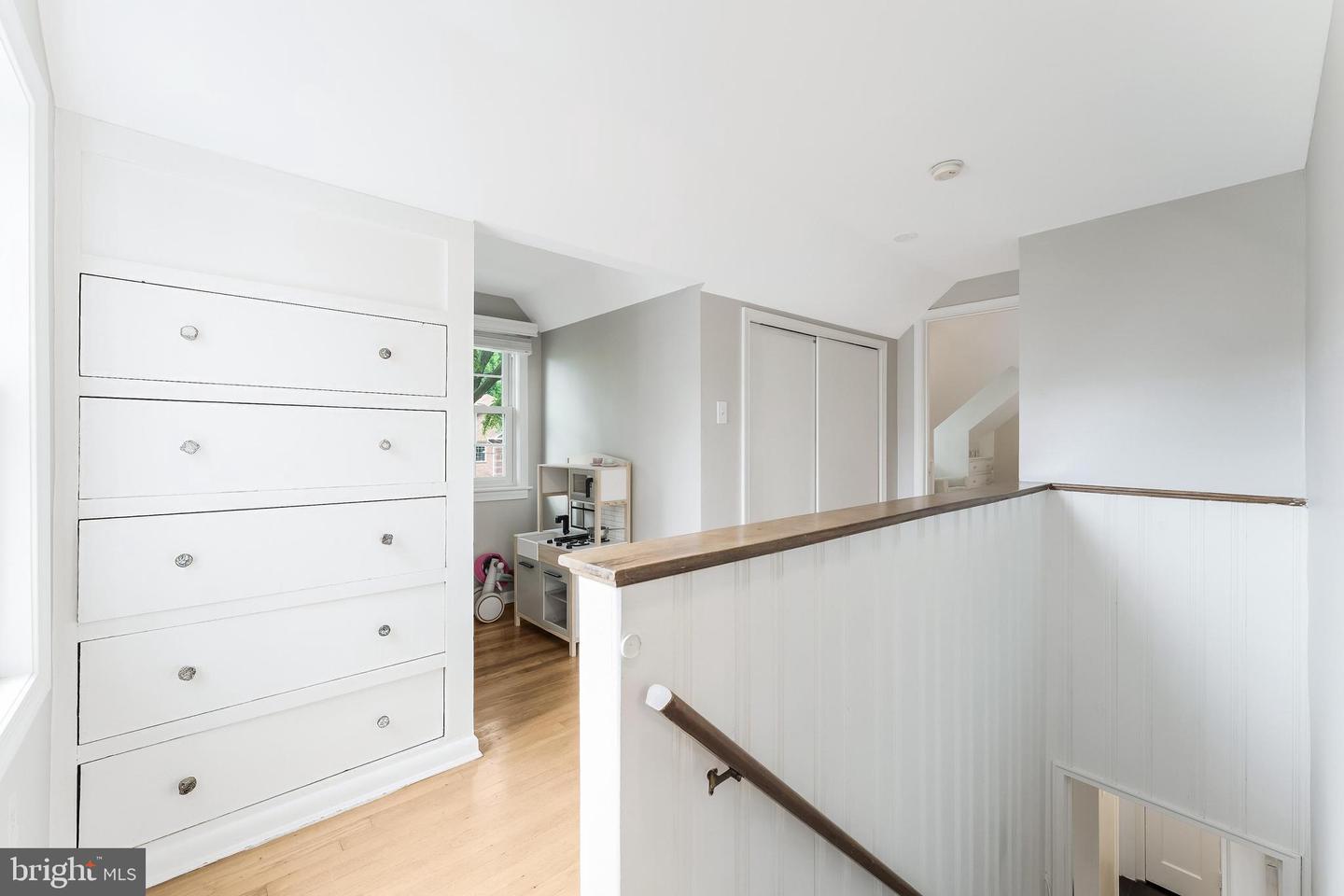 2907 MONROE PL, FALLS CHURCH, Virginia 22042, 4 Bedrooms Bedrooms, ,2 BathroomsBathrooms,Residential,For sale,2907 MONROE PL,VAFX2254656 MLS # VAFX2254656