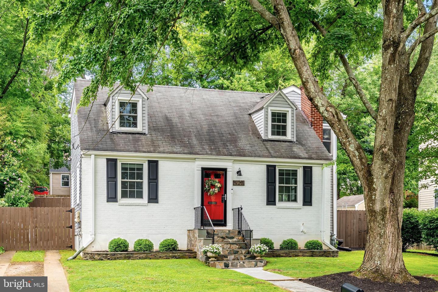 2907 MONROE PL, FALLS CHURCH, Virginia 22042, 4 Bedrooms Bedrooms, ,2 BathroomsBathrooms,Residential,For sale,2907 MONROE PL,VAFX2254656 MLS # VAFX2254656