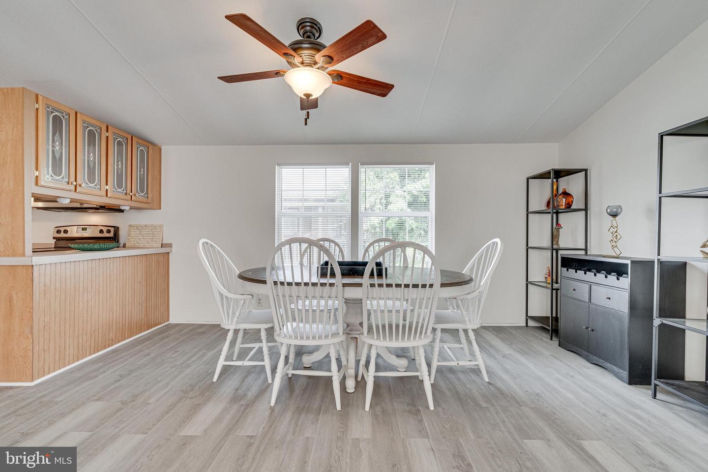 4258 AIRLINE PKWY, CHANTILLY, Virginia 20151, 3 Bedrooms Bedrooms, ,2 BathroomsBathrooms,Residential,For sale,4258 AIRLINE PKWY,VAFX2254682 MLS # VAFX2254682