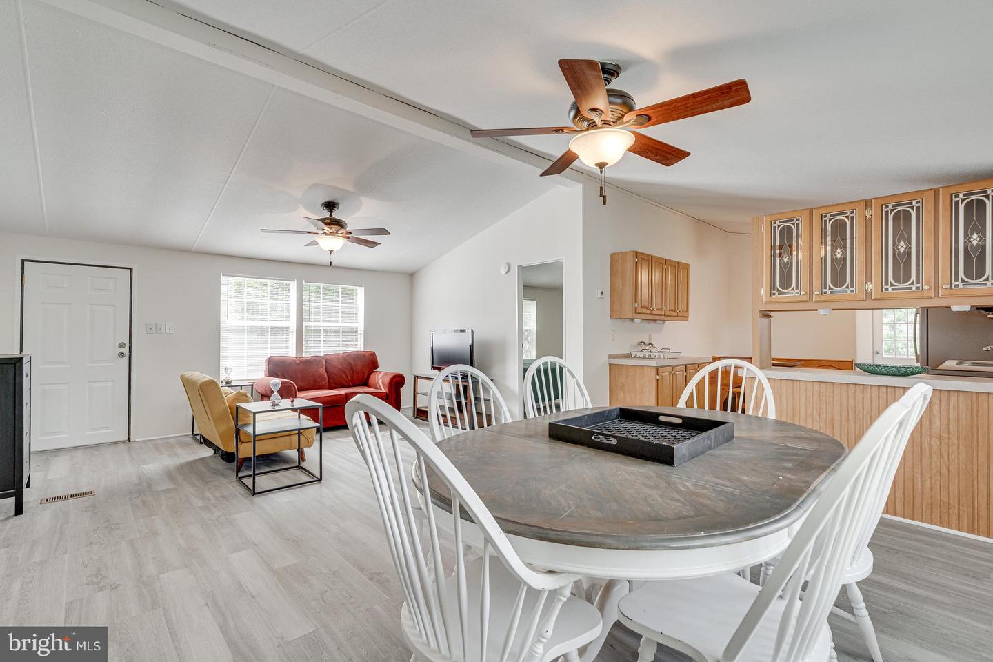 4258 AIRLINE PKWY, CHANTILLY, Virginia 20151, 3 Bedrooms Bedrooms, ,2 BathroomsBathrooms,Residential,For sale,4258 AIRLINE PKWY,VAFX2254682 MLS # VAFX2254682