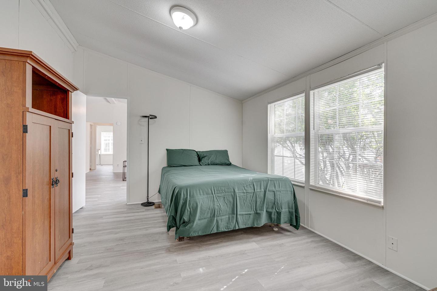4258 AIRLINE PKWY, CHANTILLY, Virginia 20151, 3 Bedrooms Bedrooms, ,2 BathroomsBathrooms,Residential,For sale,4258 AIRLINE PKWY,VAFX2254682 MLS # VAFX2254682