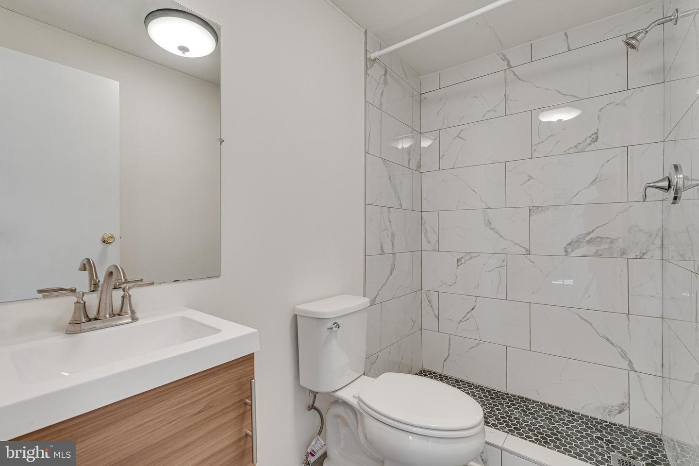4258 AIRLINE PKWY, CHANTILLY, Virginia 20151, 3 Bedrooms Bedrooms, ,2 BathroomsBathrooms,Residential,For sale,4258 AIRLINE PKWY,VAFX2254682 MLS # VAFX2254682