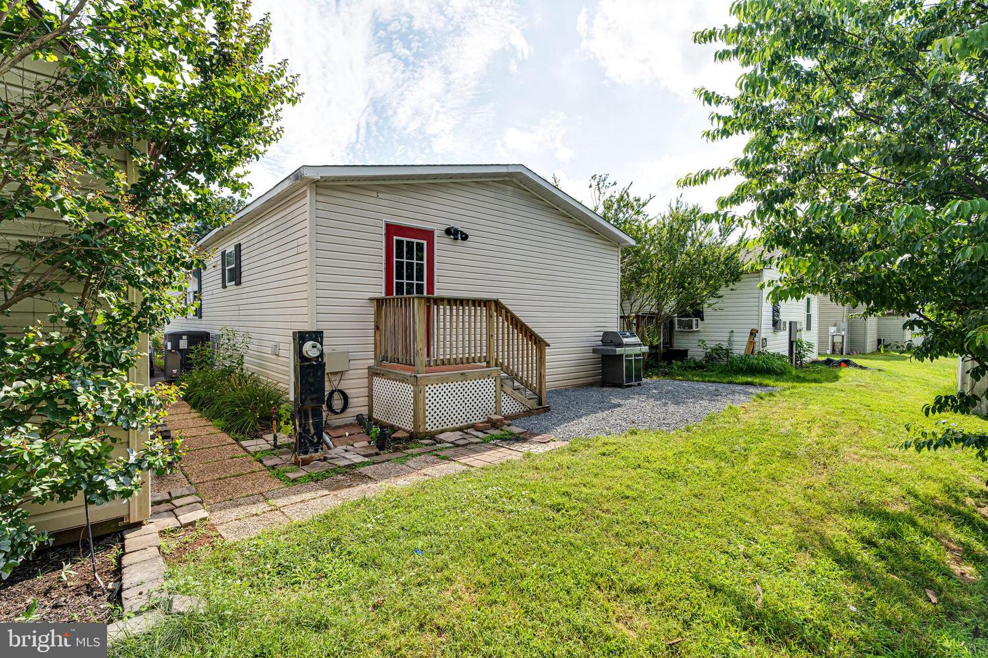 4258 AIRLINE PKWY, CHANTILLY, Virginia 20151, 3 Bedrooms Bedrooms, ,2 BathroomsBathrooms,Residential,For sale,4258 AIRLINE PKWY,VAFX2254682 MLS # VAFX2254682