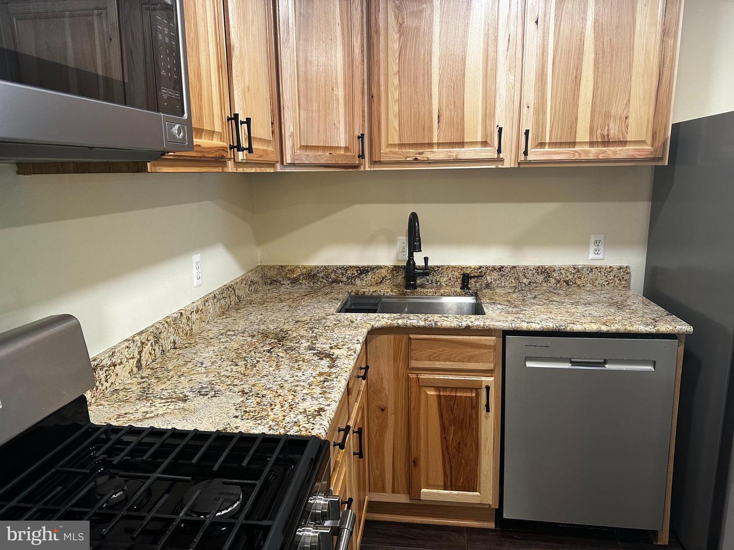 7904 INVERTON RD #204, ANNANDALE, Virginia 22003, 2 Bedrooms Bedrooms, 6 Rooms Rooms,2 BathroomsBathrooms,Residential,For sale,7904 INVERTON RD #204,VAFX2254698 MLS # VAFX2254698