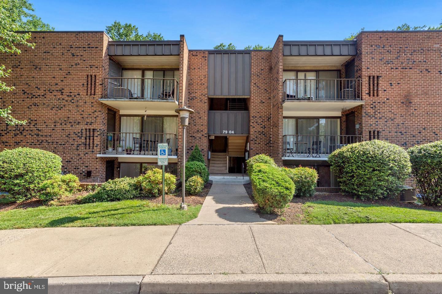 7904 INVERTON RD #204, ANNANDALE, Virginia 22003, 2 Bedrooms Bedrooms, 6 Rooms Rooms,2 BathroomsBathrooms,Residential,For sale,7904 INVERTON RD #204,VAFX2254698 MLS # VAFX2254698
