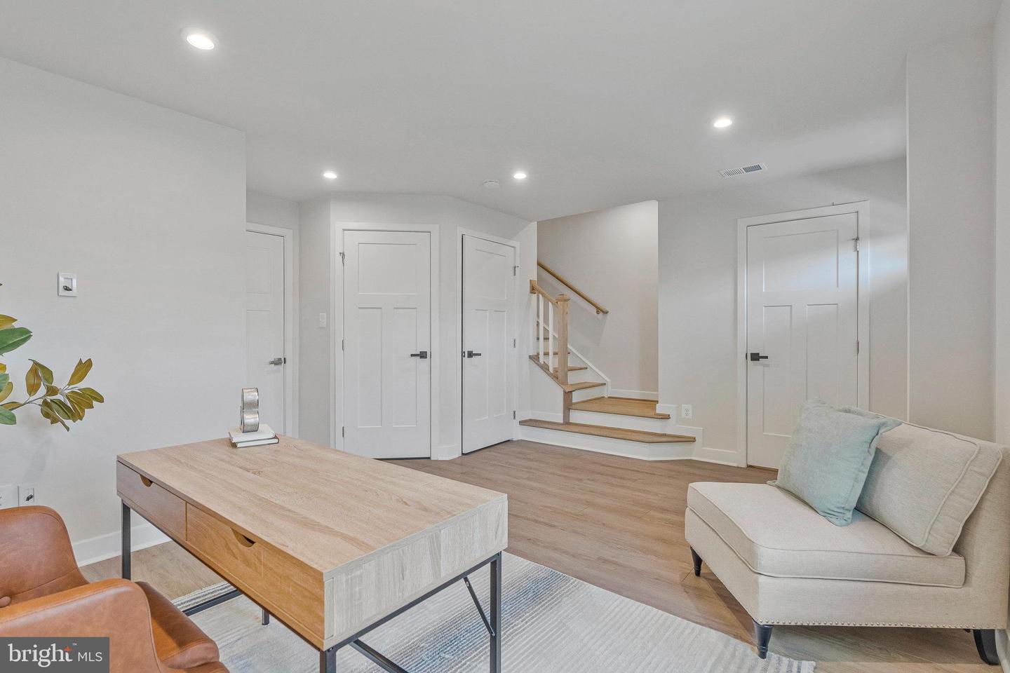 24563 POMMEL TER, STERLING, Virginia 20166, 3 Bedrooms Bedrooms, ,2 BathroomsBathrooms,Residential,For sale,24563 POMMEL TER,VALO2101668 MLS # VALO2101668