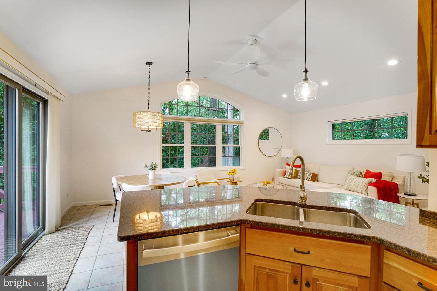 8606 FALKSTONE LN, ALEXANDRIA, Virginia 22309, 4 Bedrooms Bedrooms, 12 Rooms Rooms,3 BathroomsBathrooms,Residential,For sale,8606 FALKSTONE LN,VAFX2254720 MLS # VAFX2254720