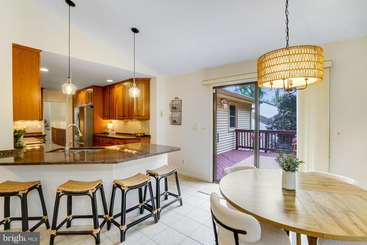 8606 FALKSTONE LN, ALEXANDRIA, Virginia 22309, 4 Bedrooms Bedrooms, 12 Rooms Rooms,3 BathroomsBathrooms,Residential,For sale,8606 FALKSTONE LN,VAFX2254720 MLS # VAFX2254720