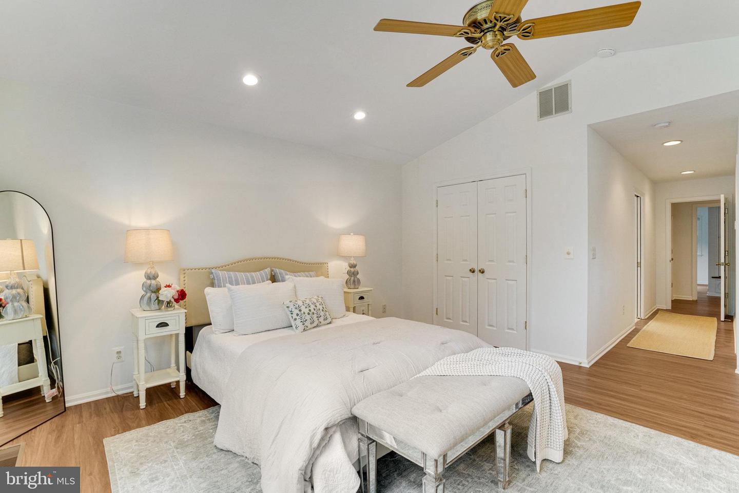 8606 FALKSTONE LN, ALEXANDRIA, Virginia 22309, 4 Bedrooms Bedrooms, 12 Rooms Rooms,3 BathroomsBathrooms,Residential,For sale,8606 FALKSTONE LN,VAFX2254720 MLS # VAFX2254720