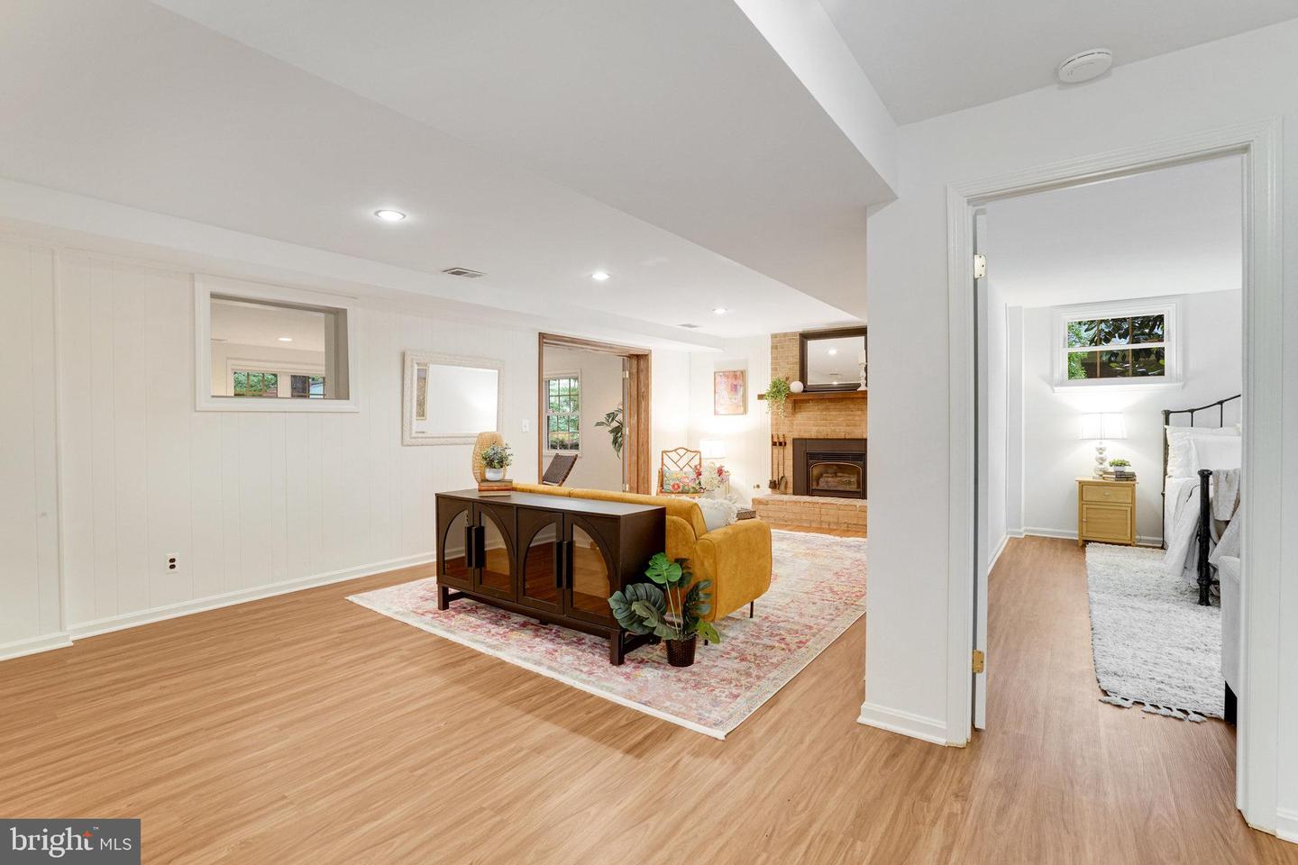 8606 FALKSTONE LN, ALEXANDRIA, Virginia 22309, 4 Bedrooms Bedrooms, 12 Rooms Rooms,3 BathroomsBathrooms,Residential,For sale,8606 FALKSTONE LN,VAFX2254720 MLS # VAFX2254720