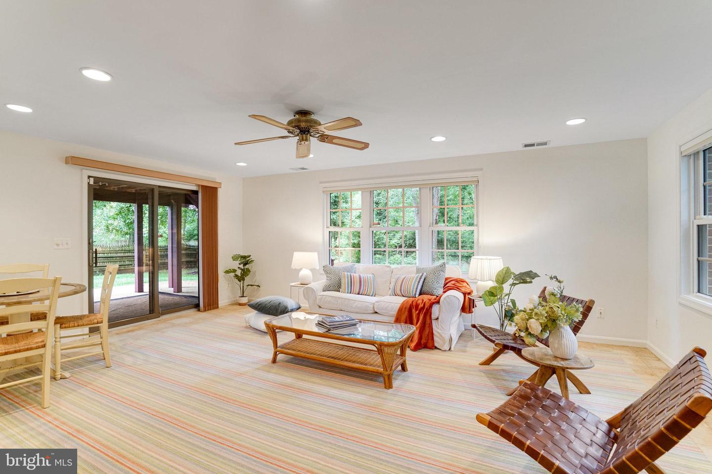 8606 FALKSTONE LN, ALEXANDRIA, Virginia 22309, 4 Bedrooms Bedrooms, 12 Rooms Rooms,3 BathroomsBathrooms,Residential,For sale,8606 FALKSTONE LN,VAFX2254720 MLS # VAFX2254720