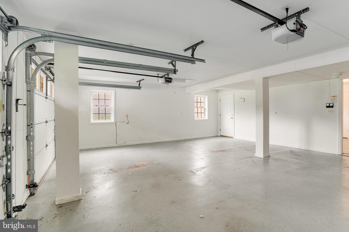 8606 FALKSTONE LN, ALEXANDRIA, Virginia 22309, 4 Bedrooms Bedrooms, 12 Rooms Rooms,3 BathroomsBathrooms,Residential,For sale,8606 FALKSTONE LN,VAFX2254720 MLS # VAFX2254720