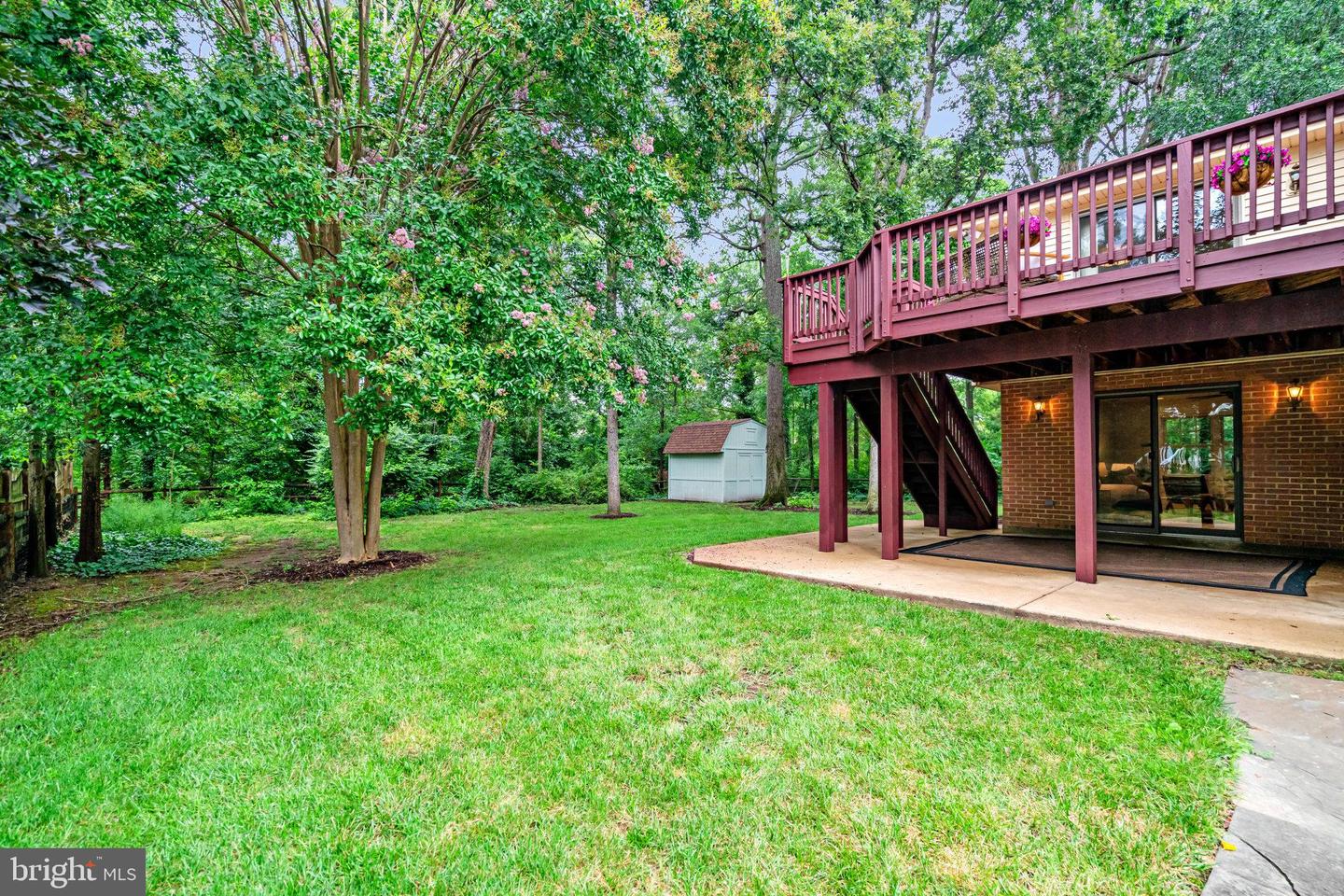 8606 FALKSTONE LN, ALEXANDRIA, Virginia 22309, 4 Bedrooms Bedrooms, 12 Rooms Rooms,3 BathroomsBathrooms,Residential,For sale,8606 FALKSTONE LN,VAFX2254720 MLS # VAFX2254720