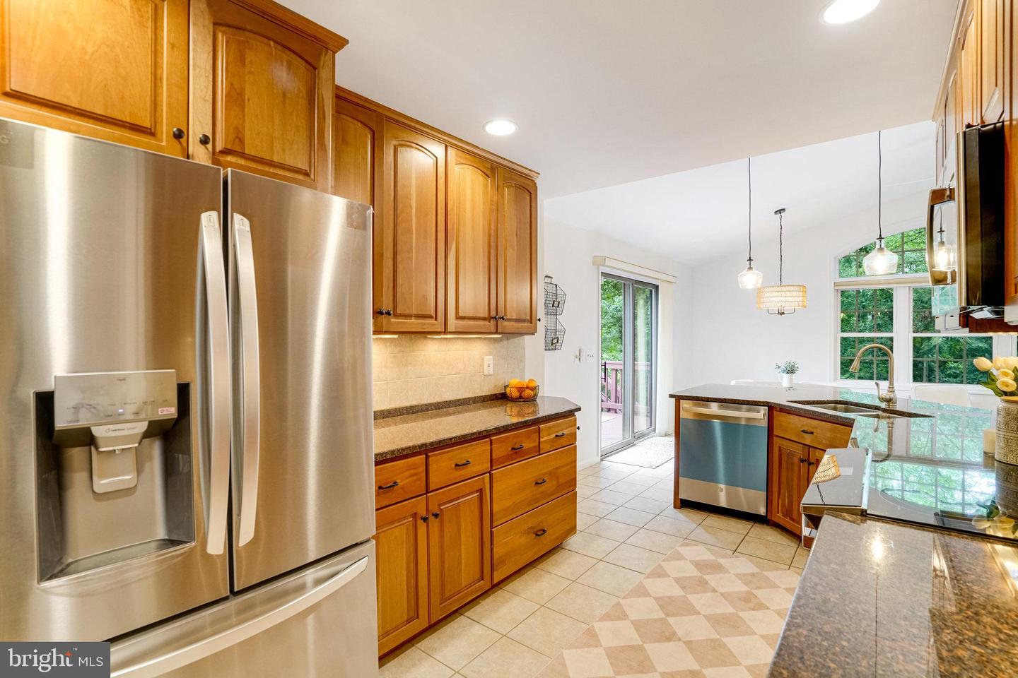 8606 FALKSTONE LN, ALEXANDRIA, Virginia 22309, 4 Bedrooms Bedrooms, 12 Rooms Rooms,3 BathroomsBathrooms,Residential,For sale,8606 FALKSTONE LN,VAFX2254720 MLS # VAFX2254720
