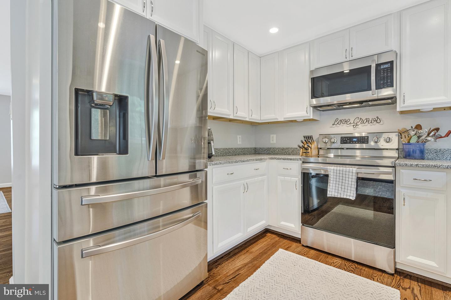 11046 GRANBY CT, RESTON, Virginia 20191, 3 Bedrooms Bedrooms, ,2 BathroomsBathrooms,Residential,For sale,11046 GRANBY CT,VAFX2254928 MLS # VAFX2254928