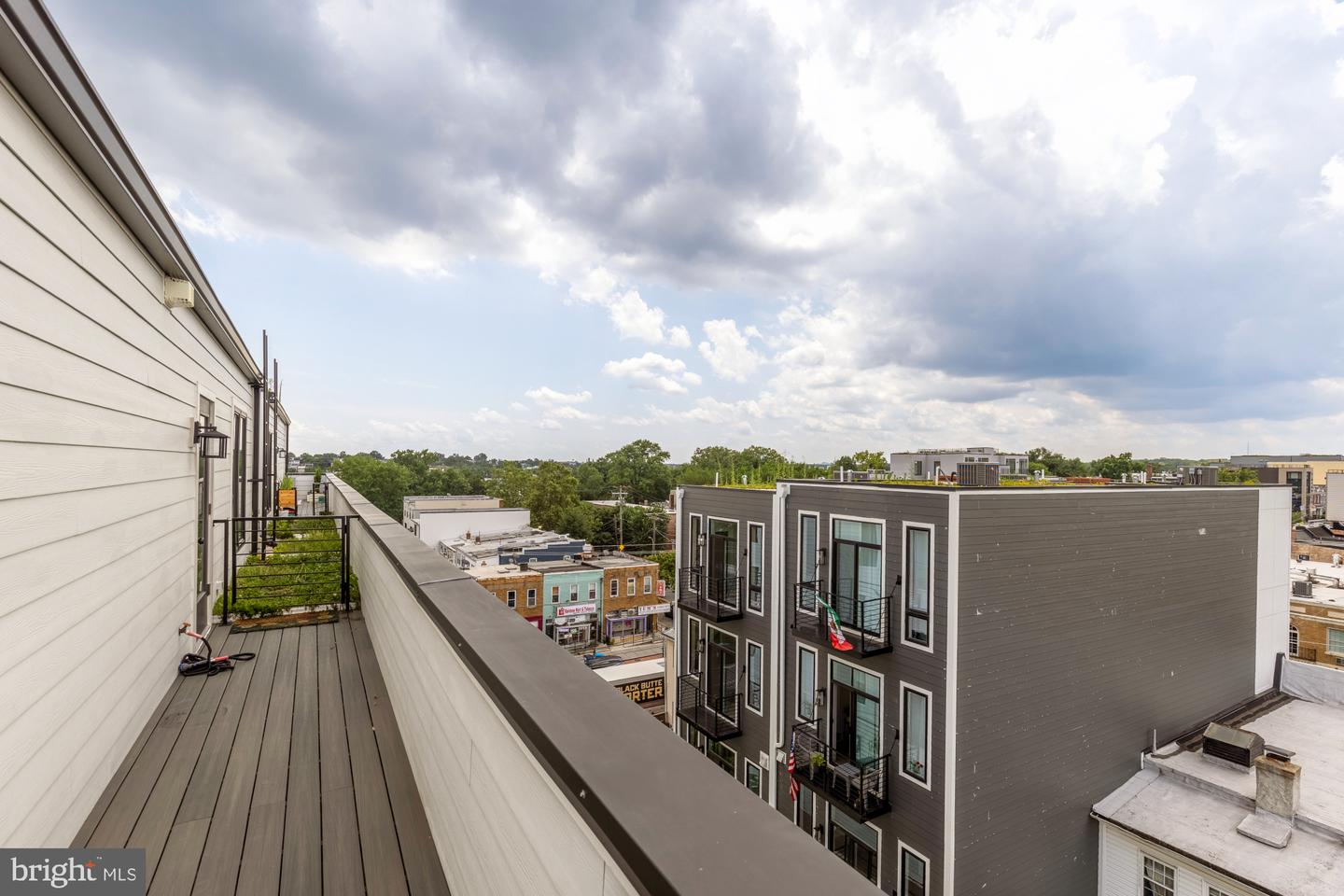 623 KENNEDY ST NW #10, WASHINGTON, District Of Columbia 20011, 2 Bedrooms Bedrooms, ,2 BathroomsBathrooms,Residential,For sale,623 KENNEDY ST NW #10,DCDC2209822 MLS # DCDC2209822