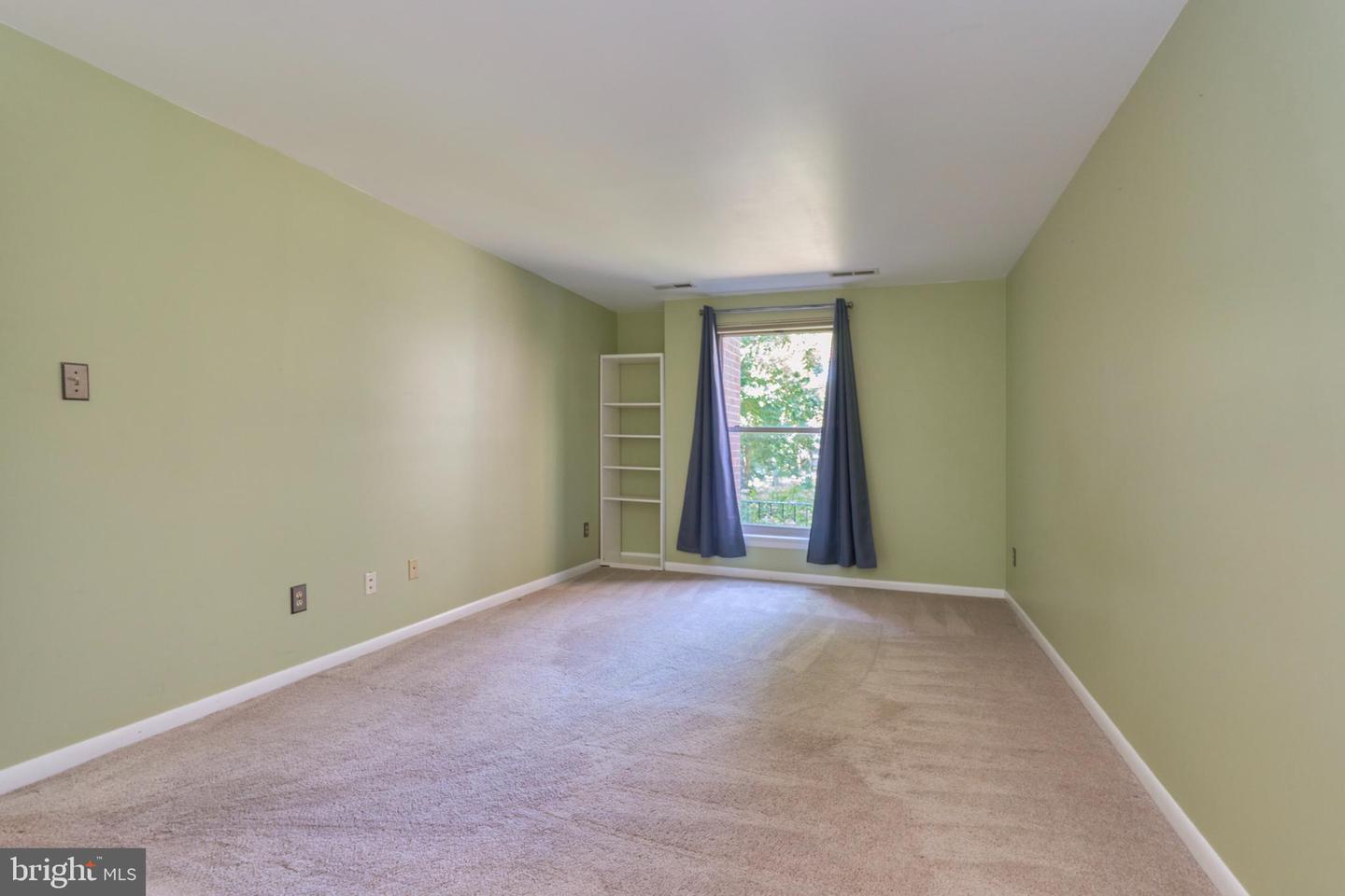 8302 TOBIN RD #11, ANNANDALE, Virginia 22003, 1 Bedroom Bedrooms, ,1 BathroomBathrooms,Residential,For sale,8302 TOBIN RD #11,VAFX2254934 MLS # VAFX2254934