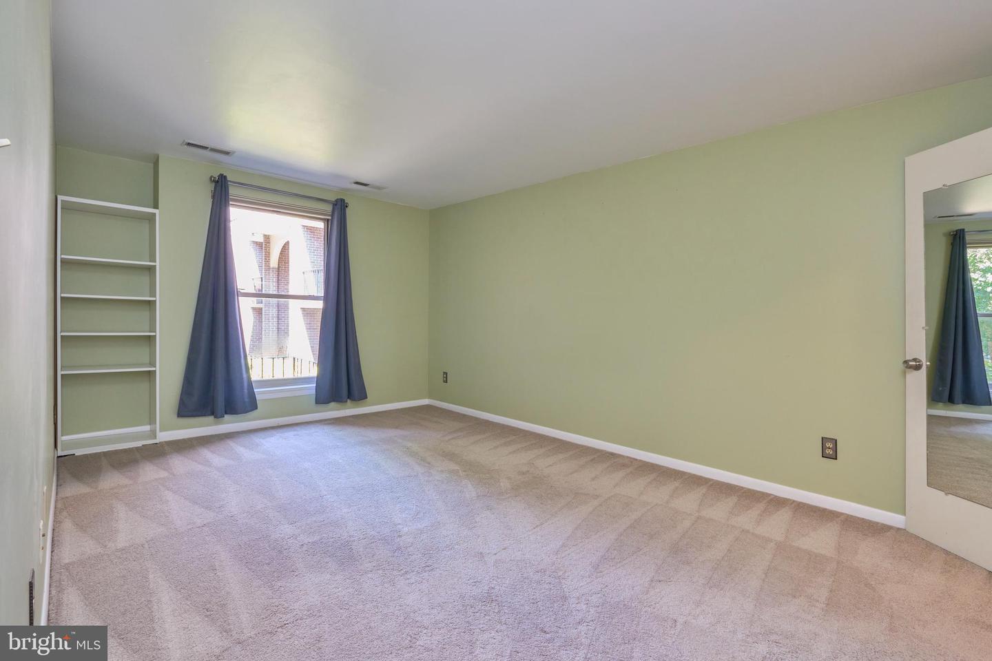 8302 TOBIN RD #11, ANNANDALE, Virginia 22003, 1 Bedroom Bedrooms, ,1 BathroomBathrooms,Residential,For sale,8302 TOBIN RD #11,VAFX2254934 MLS # VAFX2254934
