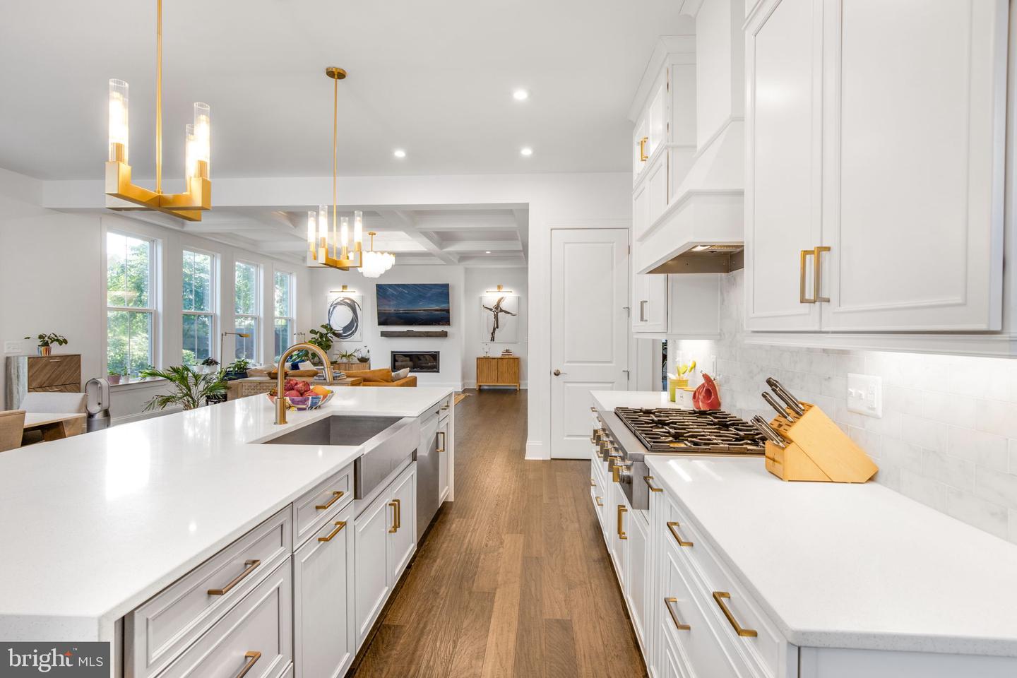 1931 HILEMAN RD, FALLS CHURCH, Virginia 22043, 6 Bedrooms Bedrooms, ,5 BathroomsBathrooms,Residential,For sale,1931 HILEMAN RD,VAFX2254778 MLS # VAFX2254778