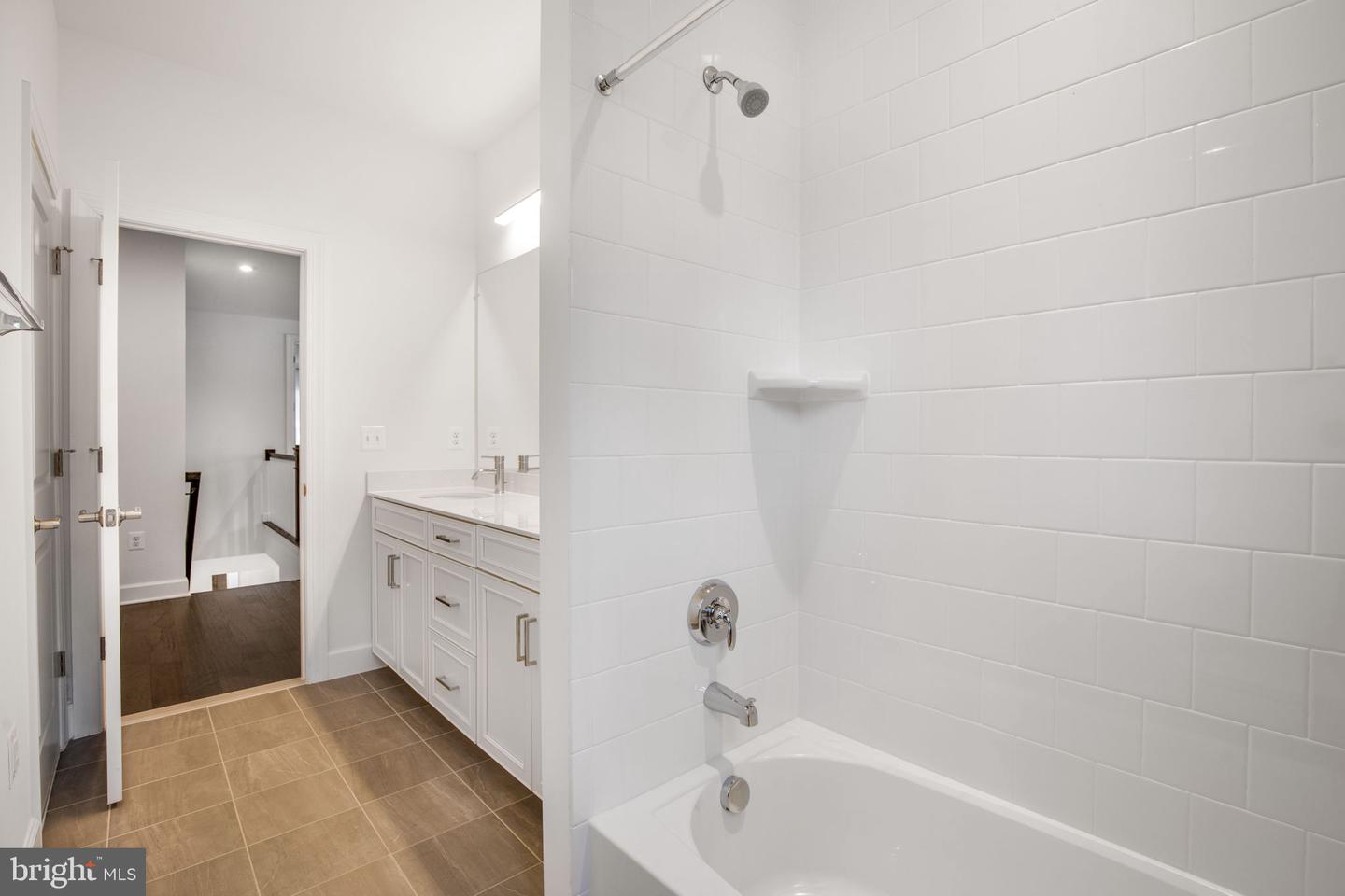 1931 HILEMAN RD, FALLS CHURCH, Virginia 22043, 6 Bedrooms Bedrooms, ,5 BathroomsBathrooms,Residential,For sale,1931 HILEMAN RD,VAFX2254778 MLS # VAFX2254778