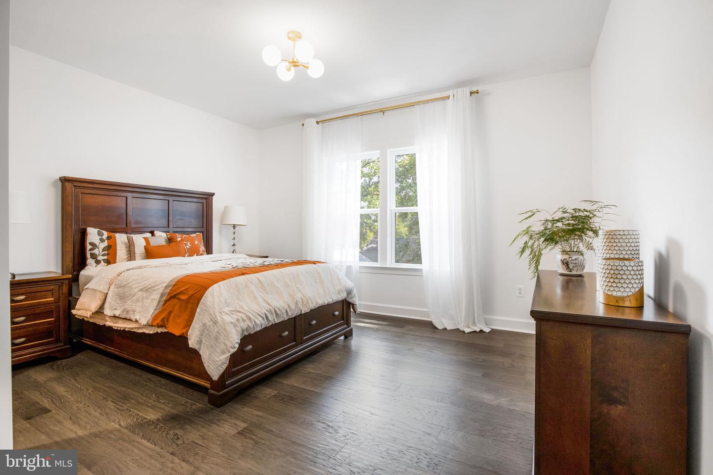 1931 HILEMAN RD, FALLS CHURCH, Virginia 22043, 6 Bedrooms Bedrooms, ,5 BathroomsBathrooms,Residential,For sale,1931 HILEMAN RD,VAFX2254778 MLS # VAFX2254778