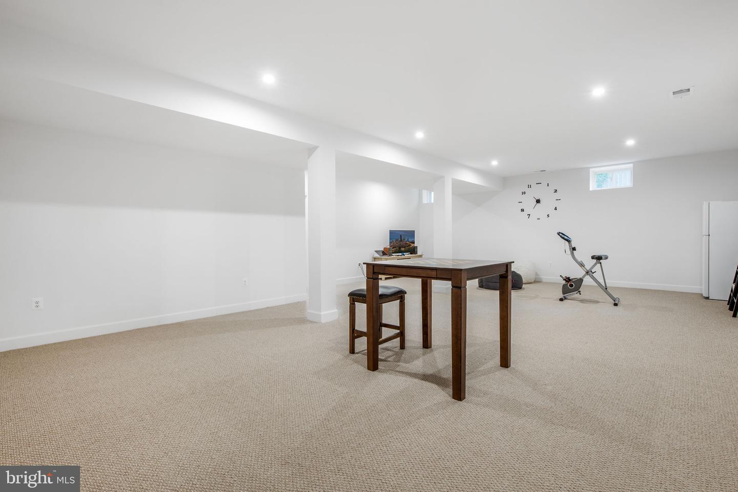 1931 HILEMAN RD, FALLS CHURCH, Virginia 22043, 6 Bedrooms Bedrooms, ,5 BathroomsBathrooms,Residential,For sale,1931 HILEMAN RD,VAFX2254778 MLS # VAFX2254778