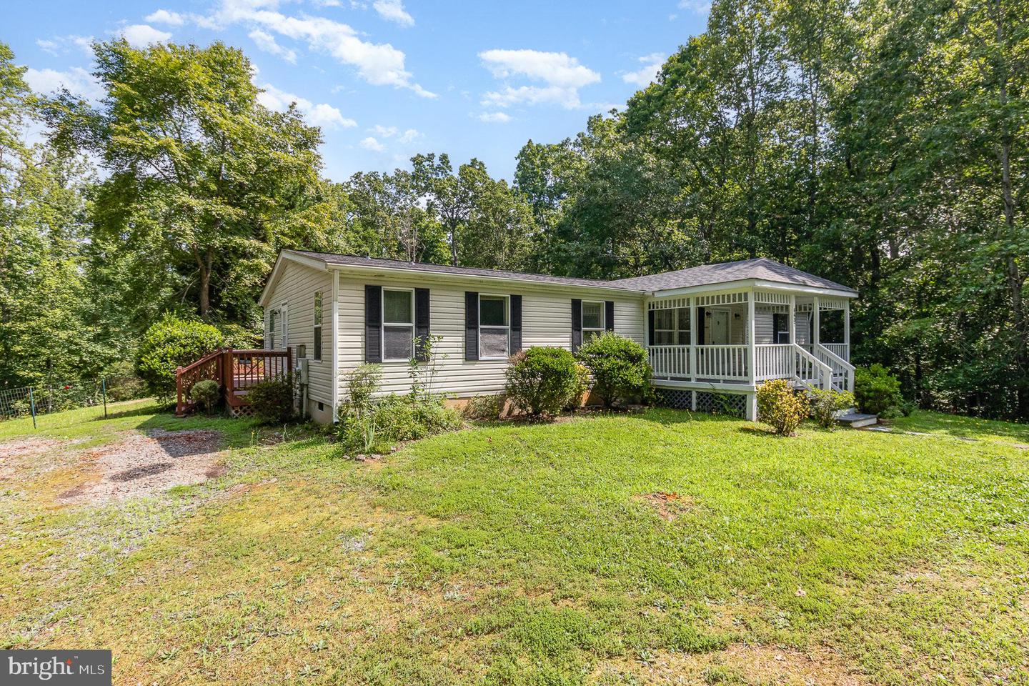 6437 SUNSET RD, SPOTSYLVANIA, Virginia 22551, 3 Bedrooms Bedrooms, ,2 BathroomsBathrooms,Residential,For sale,6437 SUNSET RD,VASP2034610 MLS # VASP2034610