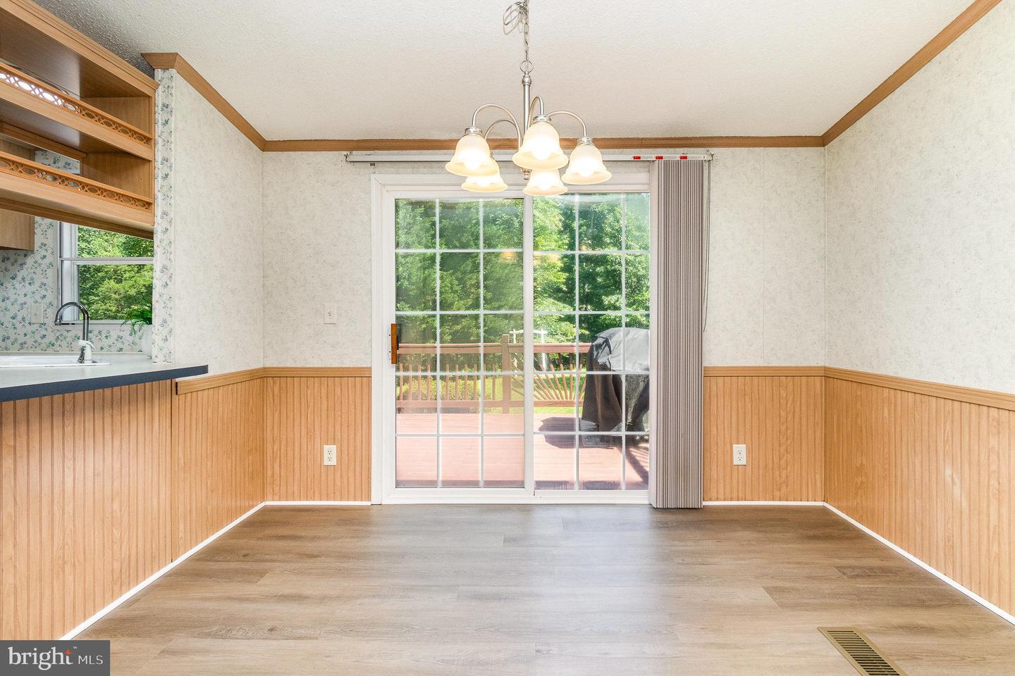 6437 SUNSET RD, SPOTSYLVANIA, Virginia 22551, 3 Bedrooms Bedrooms, ,2 BathroomsBathrooms,Residential,For sale,6437 SUNSET RD,VASP2034610 MLS # VASP2034610