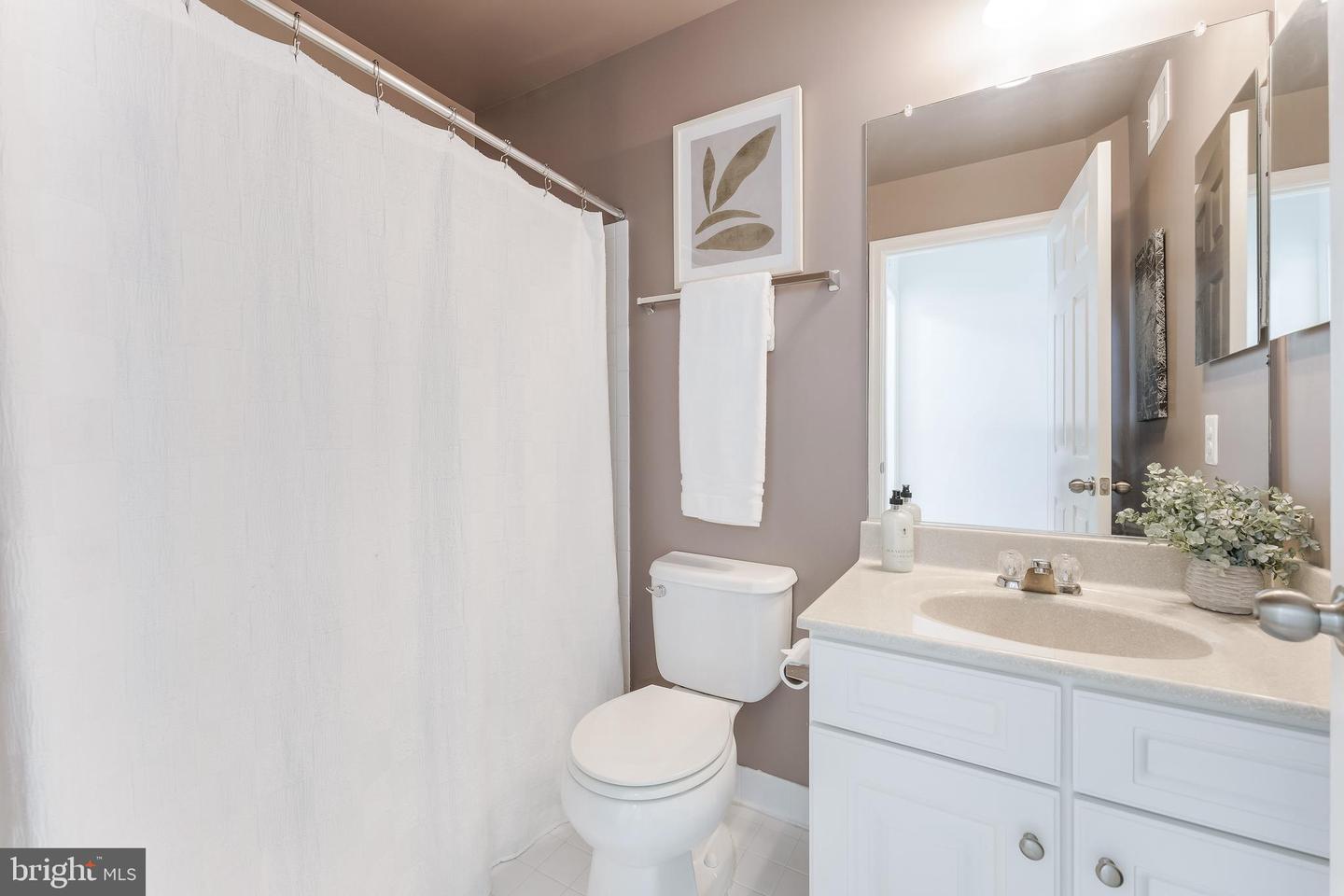 42175 CANARY GRASS SQ, ALDIE, Virginia 20105, 3 Bedrooms Bedrooms, ,2 BathroomsBathrooms,Residential,For sale,42175 CANARY GRASS SQ,VALO2101716 MLS # VALO2101716