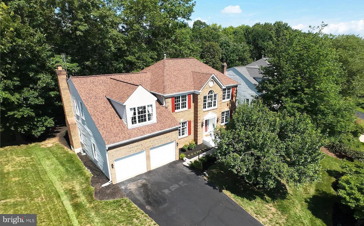 13123 WILLOW EDGE CT, CLIFTON, Virginia 20124, 5 Bedrooms Bedrooms, ,4 BathroomsBathrooms,Residential,For sale,13123 WILLOW EDGE CT,VAFX2254742 MLS # VAFX2254742