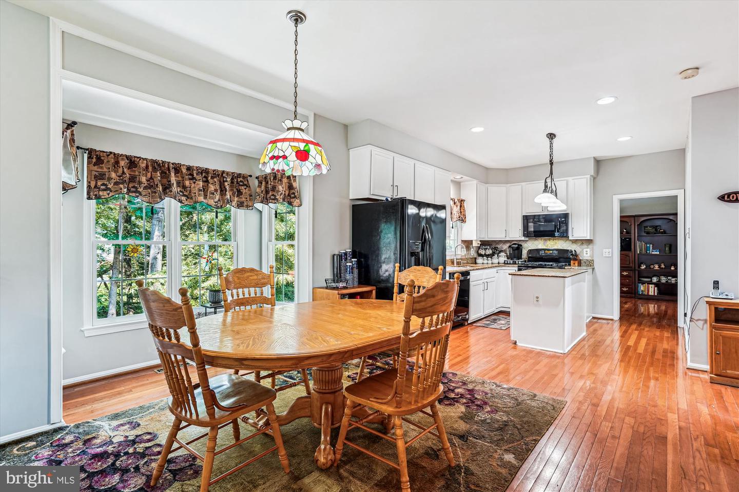 13123 WILLOW EDGE CT, CLIFTON, Virginia 20124, 5 Bedrooms Bedrooms, ,4 BathroomsBathrooms,Residential,For sale,13123 WILLOW EDGE CT,VAFX2254742 MLS # VAFX2254742